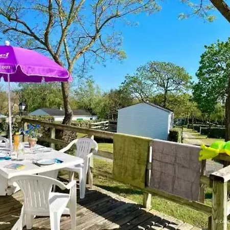 Дом отдыха Mobilhome 5 Etoiles - Piscine - Eeaiag Сен-Жорж-д'Олерон
